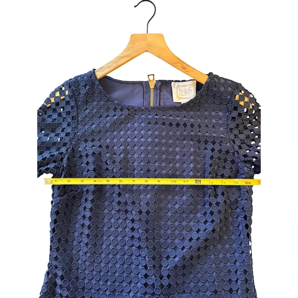 Sail to Sable Navy Blue Circle Lace Long Sleeve Shift Dress Mini Size 4 - Picture 12 of 13